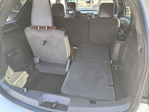 Used 2013 Ford Explorer Limited image 35