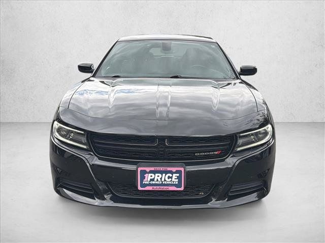 Used 2019 Dodge Charger SXT w/ Plus Group RWD image 2