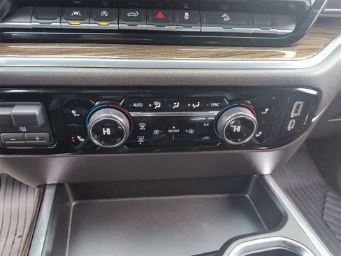 Used 2024 Chevrolet Silverado 1500 LT Trail Boss w/ Protection Package image 19