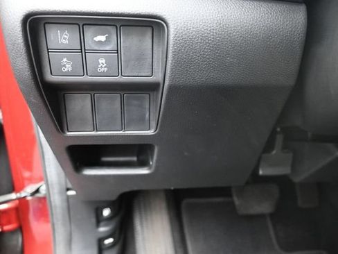 Used 2018 Honda CR-V Touring image 16