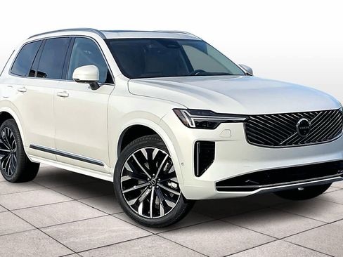 New 2026 Volvo XC90 T8 Ultra image 2
