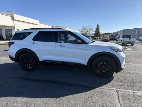 Used 2023 Ford Explorer ST w/ Equipment Group 401A AWD/4WD image 5