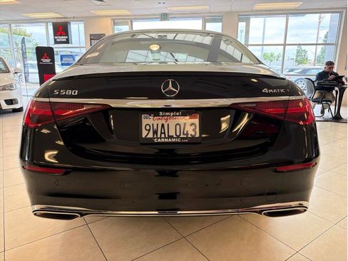 Used 2024 Mercedes-Benz S 580 4MATIC Sedan image 6