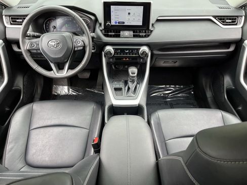 Used 2024 Toyota RAV4 XLE Premium FWD image 9