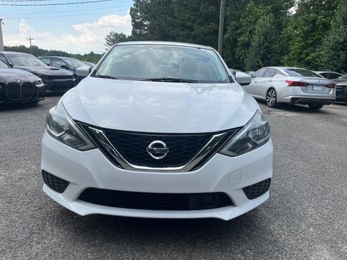 Used 2019 Nissan Sentra SV FWD image 3