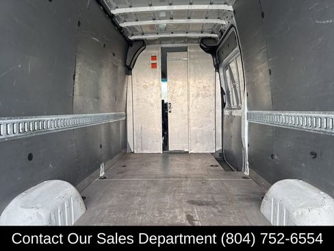 Used 2014 Freightliner Sprinter 2500 image 12