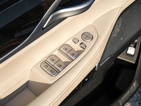 Used 2019 BMW ALPINA B7 xDrive w/ Luxury Rear Seating Package image 44