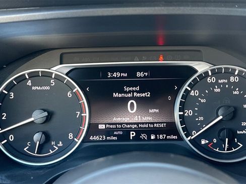 Used 2024 Nissan Rogue SV image 29