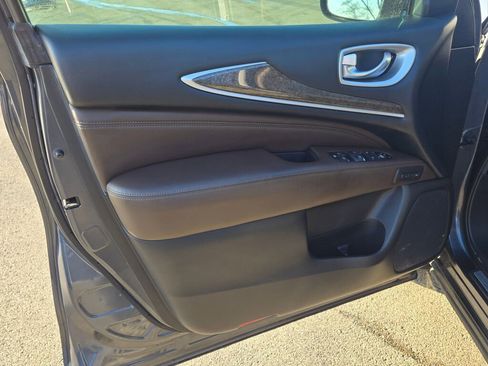 Used 2014 INFINITI QX60 AWD w/ Premium Package image 26