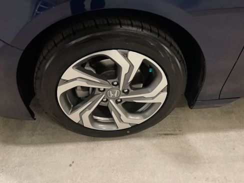 Used 2019 Honda Accord EX-L image 10