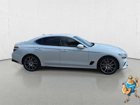 Used 2026 Genesis G70 2.5T image 4