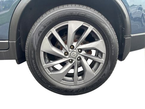 Used 2016 Nissan Rogue SL w/ SL Premium Package image 38