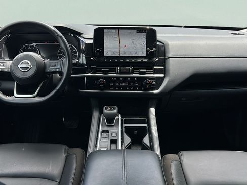 Used 2025 Nissan Pathfinder SL w/ SL Premium Package FWD image 19