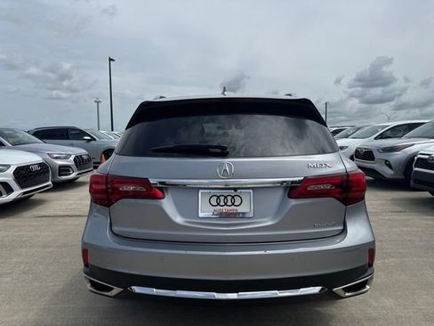 Used 2017 Acura MDX SH-AWD w/ Advance Package image 4