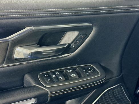 Used 2021 RAM 1500 Laramie w/ Sport Appearance Package image 12