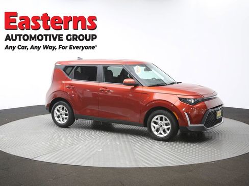 Used 2023 Kia Soul LX w/ Option Group 015 FWD image 48