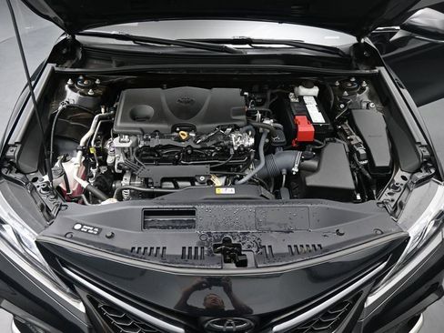 Used 2023 Toyota Camry XSE FWD image 14