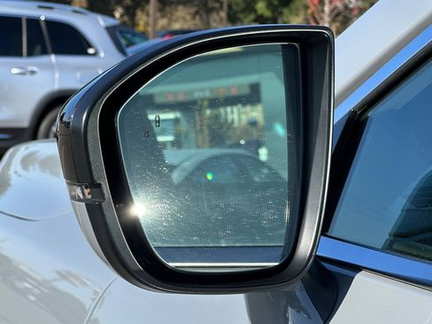 Certified 2025 INFINITI QX60 Luxe w/ Black Edition image 59