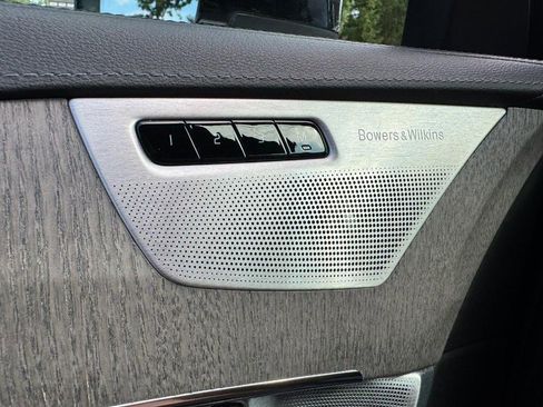 Used 2022 Volvo XC90 T6 Inscription w/ Advanced Package image 18