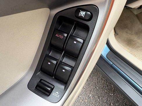 Used 2006 Subaru Outback 2.5i Limited image 27