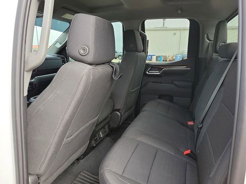 Used 2025 GMC Sierra 1500 SLE w/ Preferred Package image 9