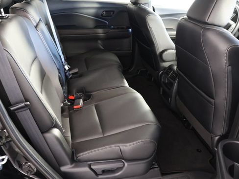 Used 2023 Honda Passport EX-L image 21