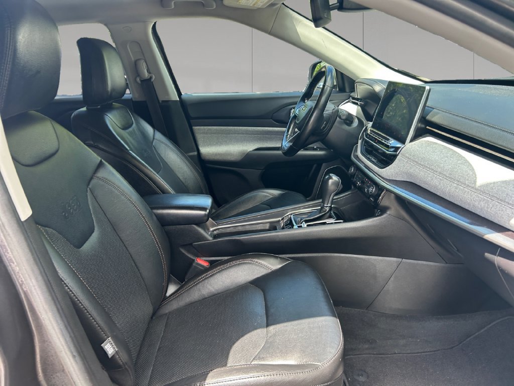 Used 2022 Jeep Compass Latitude AWD/4WD image 17