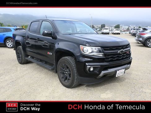 Used 2021 Chevrolet Colorado Z71 w/ Z71 Midnight Edition AWD/4WD image 3