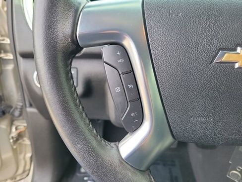 Used 2016 Chevrolet Traverse LT image 15