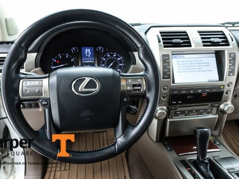 Used 2011 Lexus GX 460 image 60