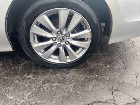 Used 2011 Honda Accord EX image 44