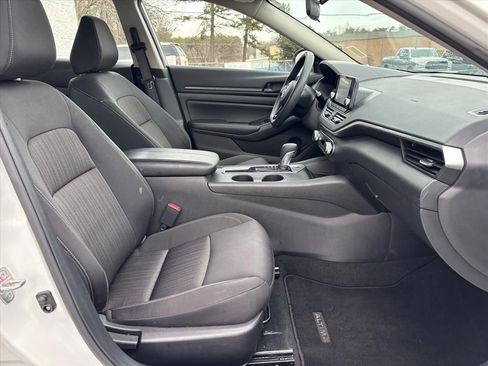 Used 2023 Nissan Altima 2.5 S image 12