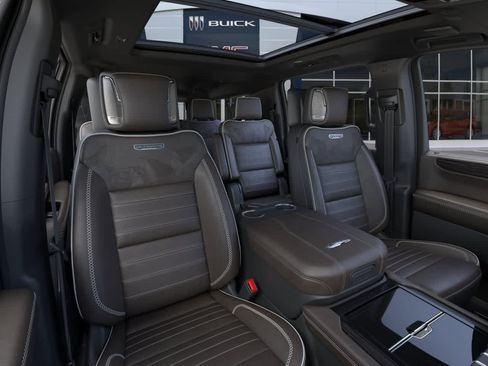 New 2026 GMC Yukon XL Denali Ultimate w/ LPO, Floor Liner Package AWD/4WD image 16