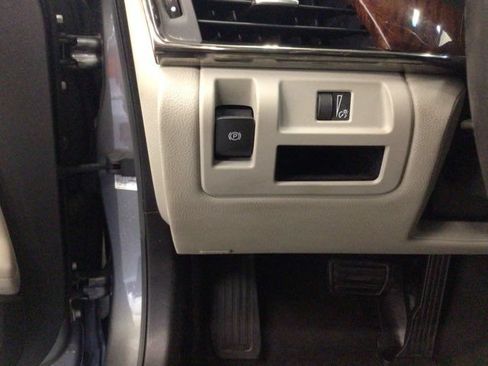 Used 2016 Cadillac CTS Sedan RWD image 17