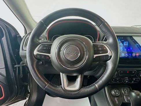 Used 2018 Jeep Compass Trailhawk w/ Navigation Group image 12