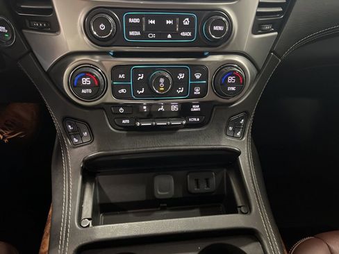 Used 2020 Chevrolet Tahoe Premier w/ Premier Plus Edition image 23
