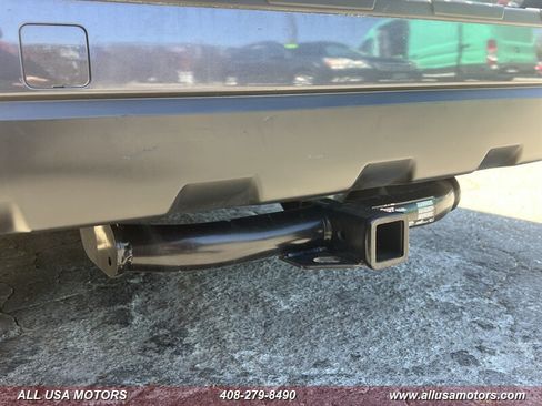 Used 2010 Subaru Outback 2.5i Limited AWD/4WD image 10