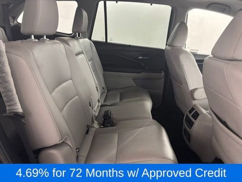 Used 2018 Honda Pilot Touring image 13