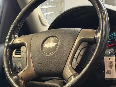 Used 2013 Chevrolet Suburban LTZ AWD/4WD image 17
