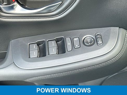 Certified 2026 Honda HR-V LX image 11