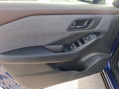 Certified 2023 Nissan Rogue S image 15