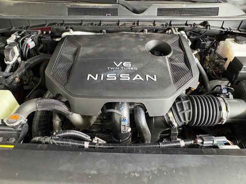 Used 2025 Nissan Armada Platinum Reserve AWD/4WD image 44