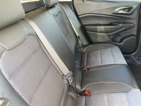 Used 2025 Chevrolet Trax LT w/ Driver Confidence Package image 22