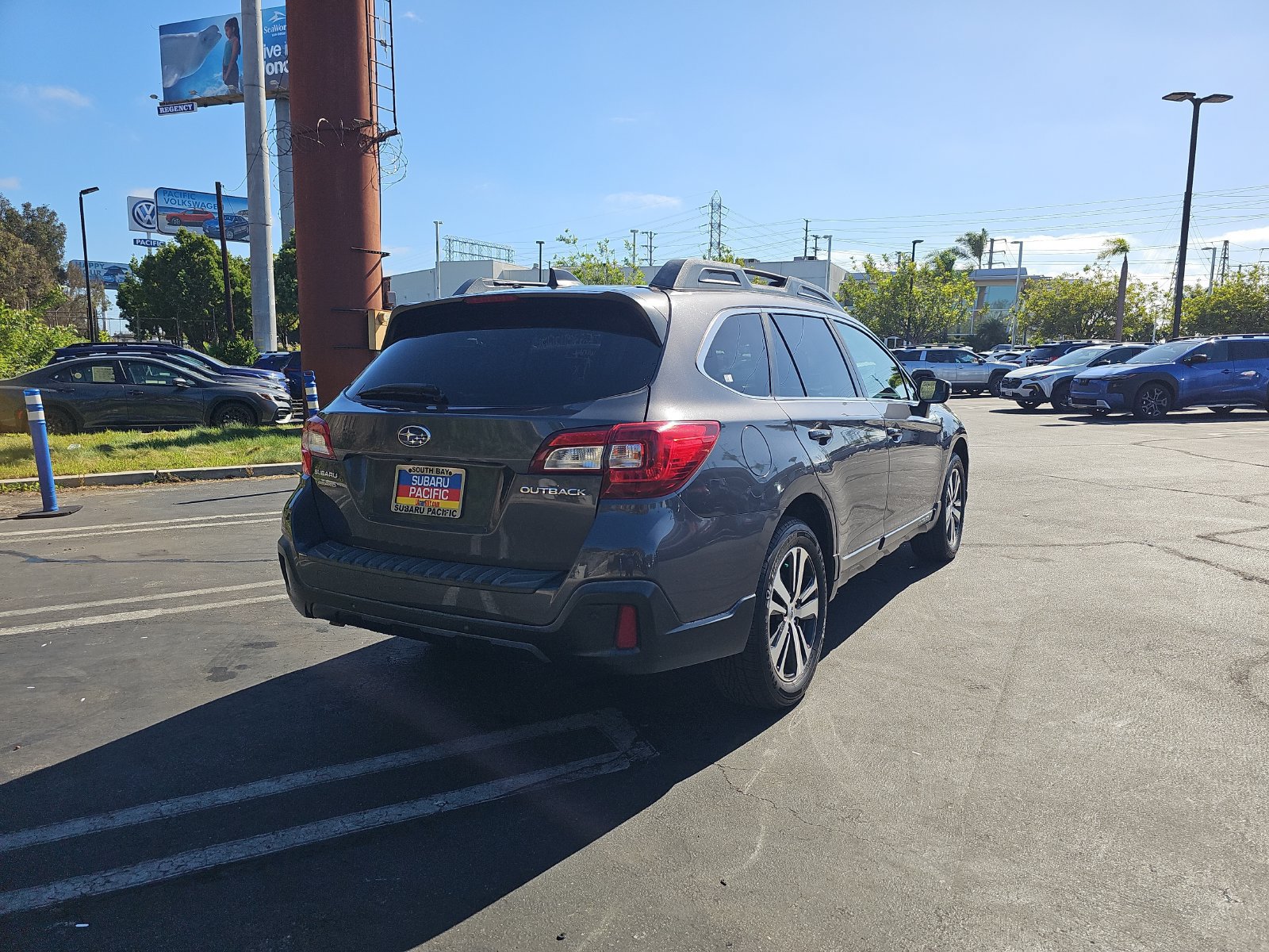 Used 2019 Subaru Outback 2.5i Limited AWD/4WD image 7