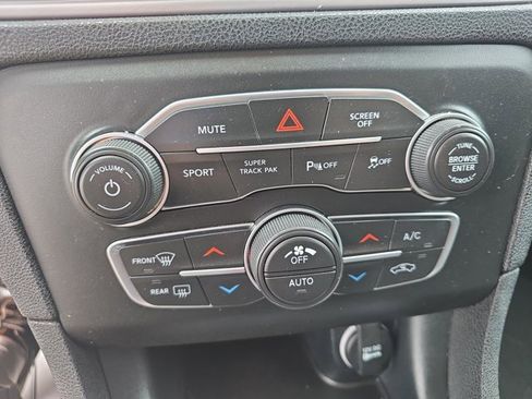 Used 2023 Dodge Charger GT image 25