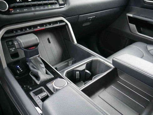 Used 2022 Toyota Tundra Limited image 30