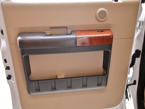 Used 2016 Ford F250 King Ranch w/ FX4 Off-Road Package image 45