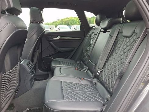 Used 2025 Audi SQ5 Premium Plus AWD/4WD image 16
