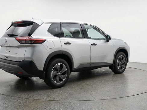 Used 2025 Nissan Rogue SV FWD image 9