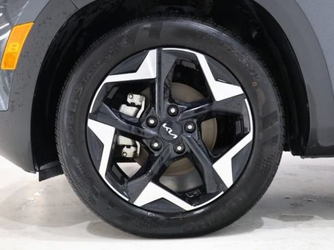 Used 2025 Kia Seltos S FWD image 11